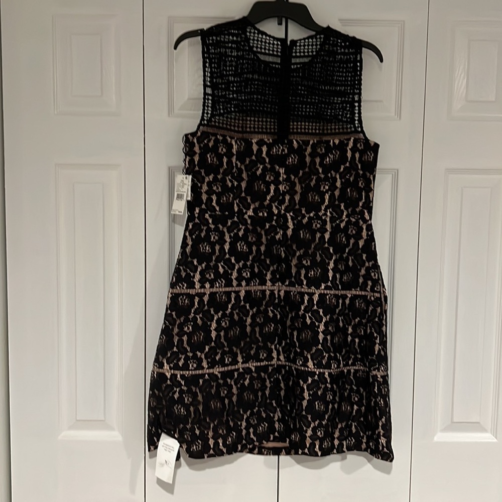 Lace Cocktail Dress - new with tags Size 12 - Picture 5 of 8